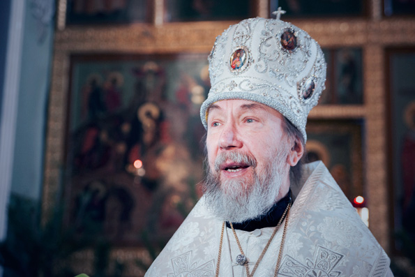 В праздник Рождества Христова митрополит Анастасий совершил Литургию в Благовещенском соборе Казанского Кремля