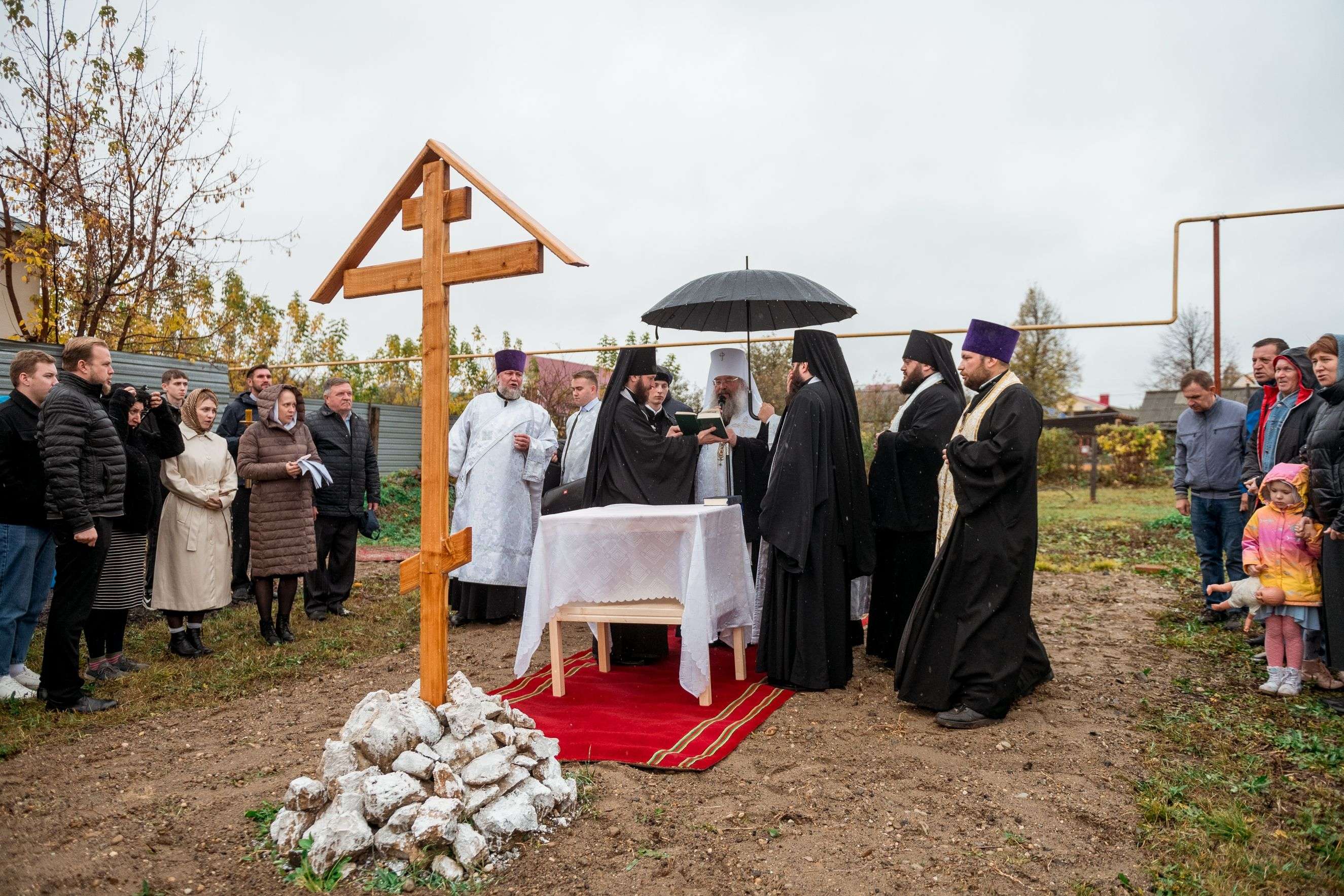 Глава Татарстанской митрополии совершил закладку духовно-просветительского центра при Сергиевском храме в Агрызе
