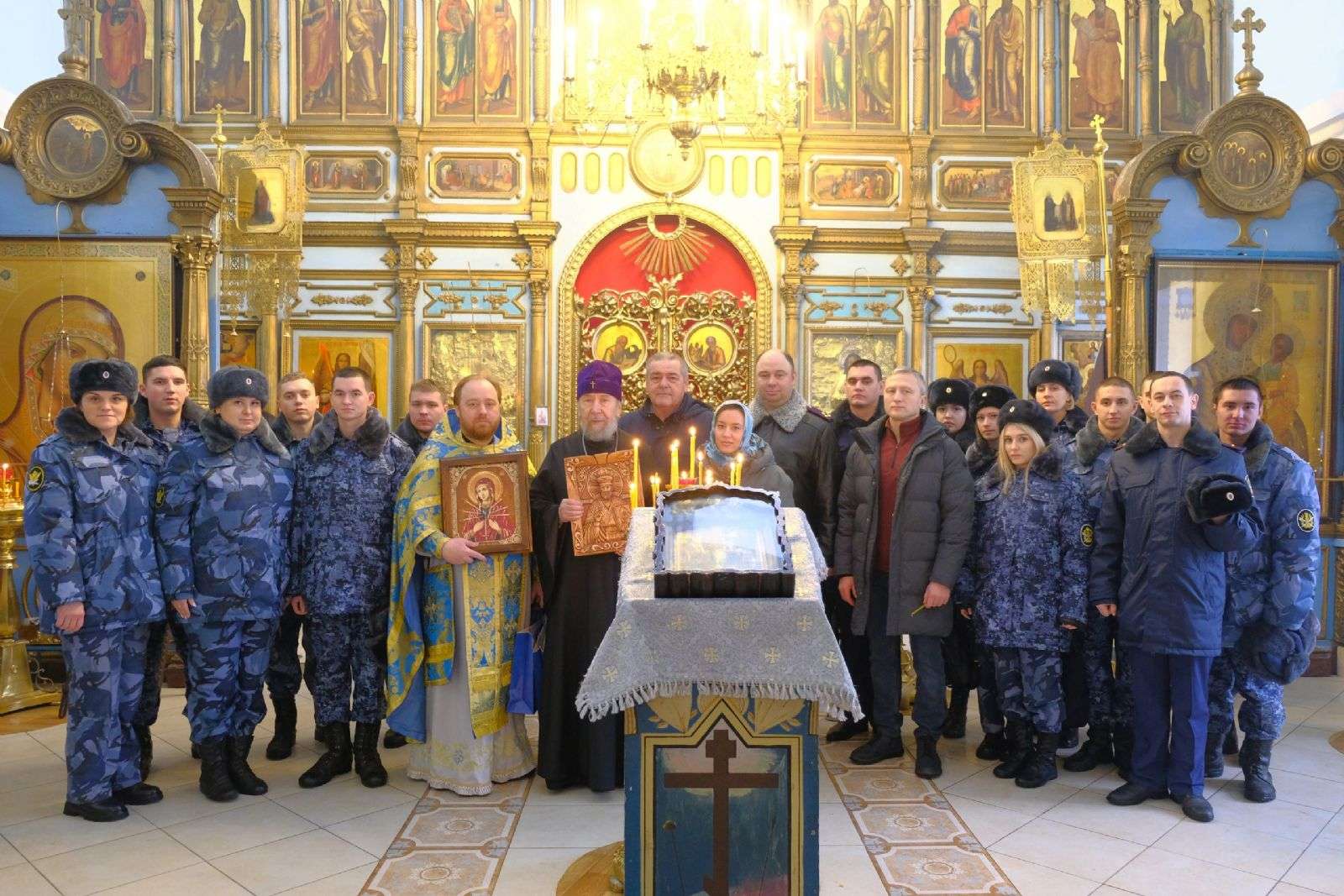 Сотрудники УФСИН передали в Казанско-Богородицкий храм посёлка Царицыно иконы, изготовленные осужденными