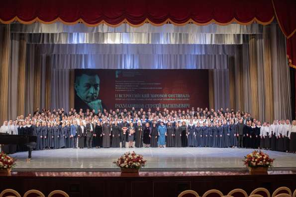 Хор студентов КазДС принял участие во II Всероссийском хоровом фестивале для регентских отделений духовных учебных заведений в Саранске