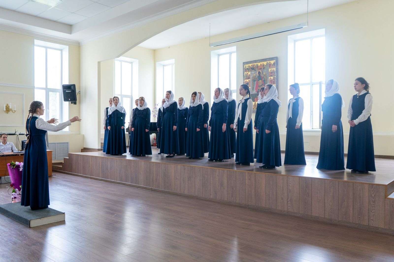 В Казанской духовной семинарии состоялся выпускной концерт-экзамен студенток Регентского отделения