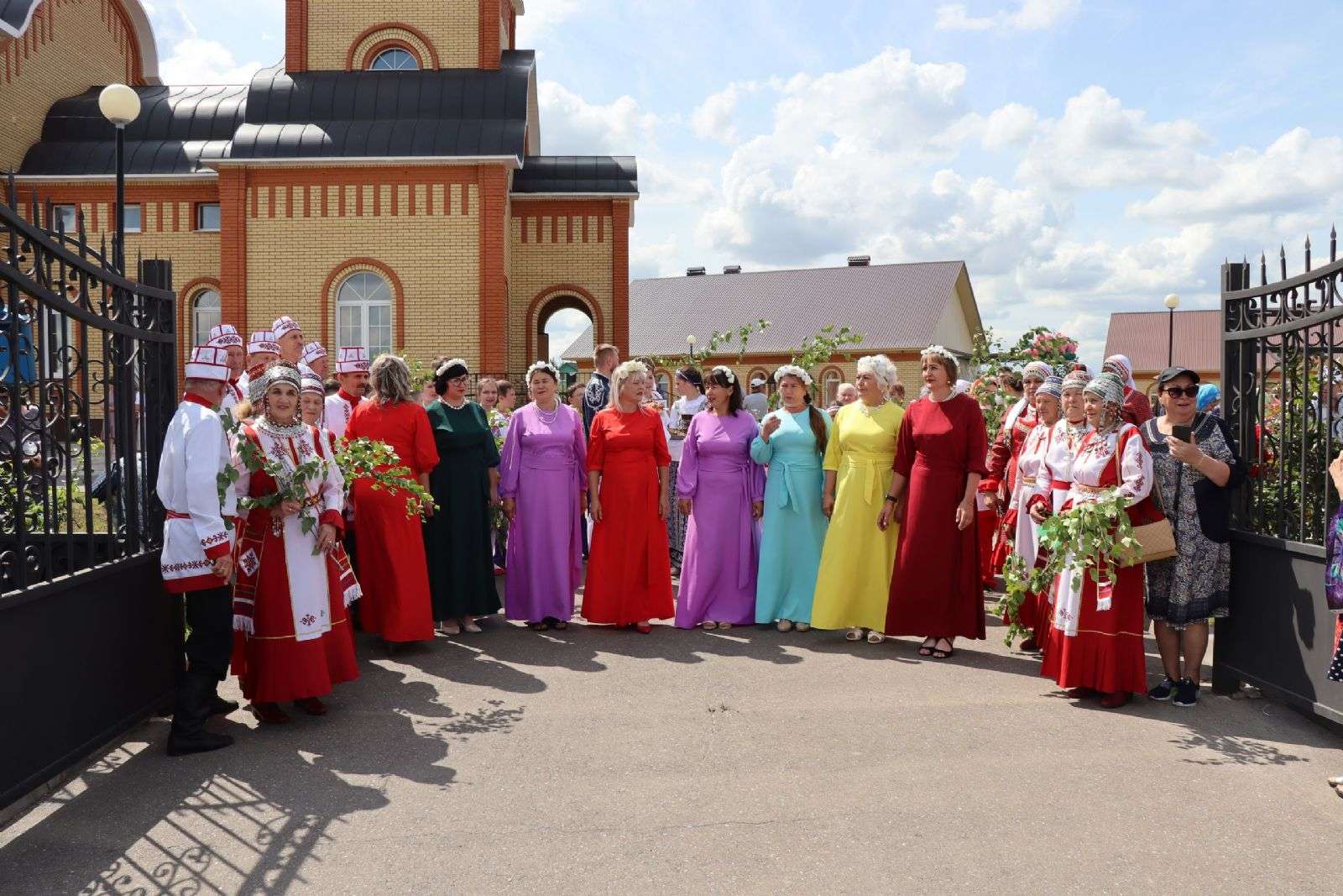 В селе Старое Дрожжаное состоялся VII фестиваль православной культуры «Троицкие напевы»