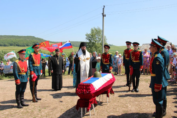 Епископ Мефодий принял участие в перезахоронении останков солдата Великой Отечественной войны