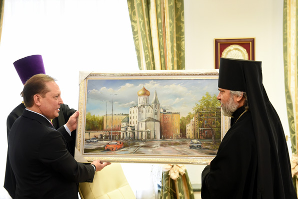 В Нижнекамске прошла встреча Айдара Метшина и епископа Пармена