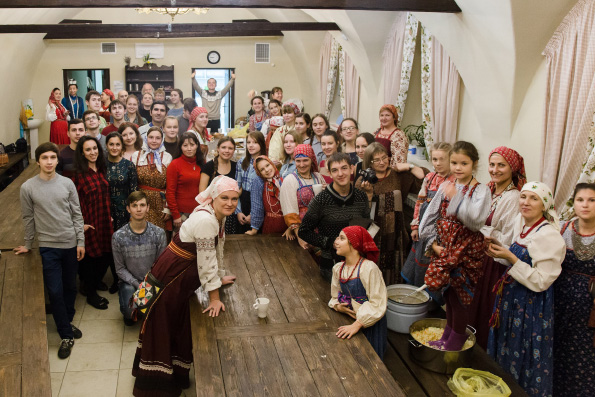В праздник Покрова Богородицы православная молодежь Казани провела вечерку