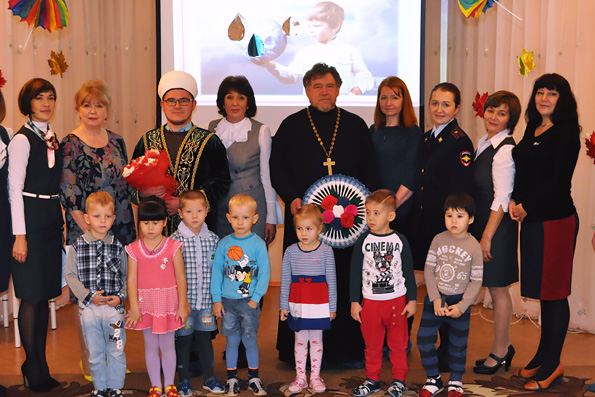 В Менделеевске прошла конференция, посвященная духовно-нравственному воспитанию детей