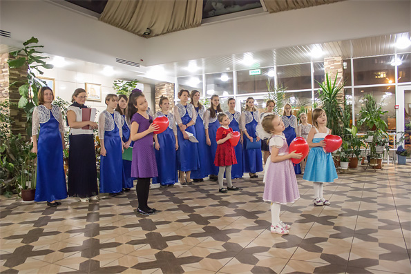 Учащиеся казанской воскресной школы выступили с концертом в Первом детском хосписе