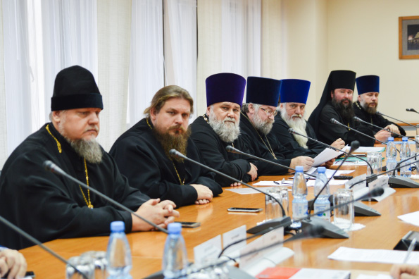 В Набережных Челнах в рамках подготовки к III Форуму православной общественности РТ состоялась встреча главы города с духовенством