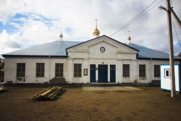 В храме села Круглое Поле прошел кинолекторий, посвященный памяти новомучеников и исповедников Церкви Русской