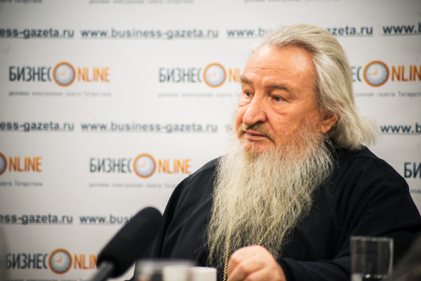 Глава Татарстанской митрополии ответил на вопросы участников интернет-конференции в редакции газеты «Бизнес Online»