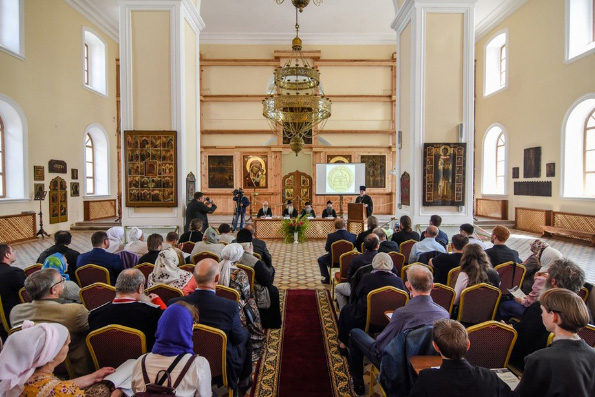 Священнослужители Казанской епархии приняли участие в научно-практической конференции «Старообрядчество и революция»