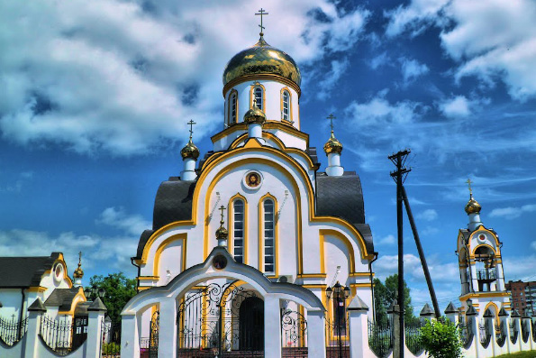 В Москве возвели первый столичный храм в честь святых царственных страстотерпцев
