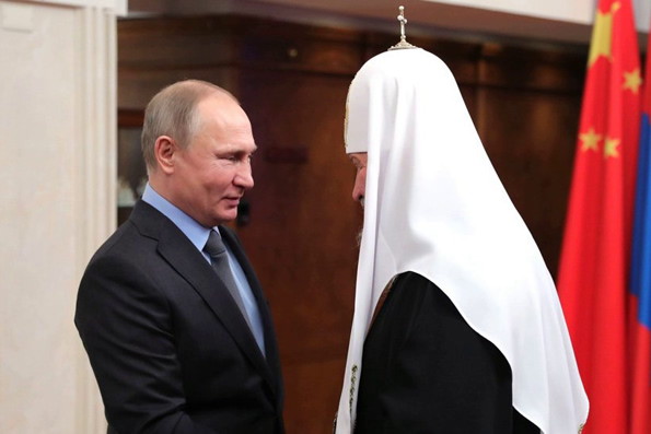 Владимир Путин поздравил Патриарха Кирилла с годовщиной интронизации