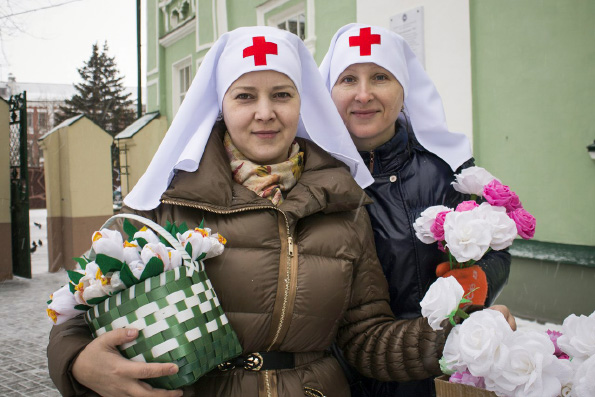В Казани прошла благотворительная акция «Белый цветок»
