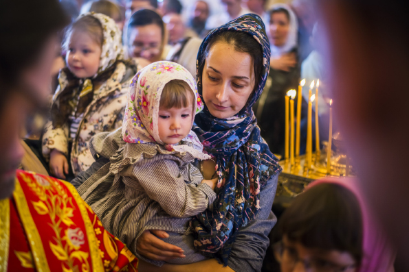 Ко Дню защиты детей Церковь проведет всероссийский сбор средств на помощь женщинам и детям