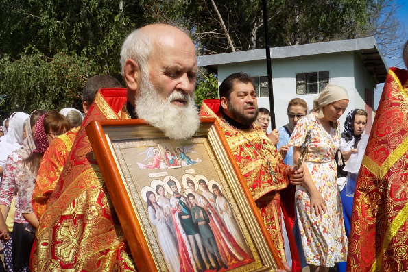 Духовный урок веры и мужества: В Казанской епархии молитвенно отметили 100-летие со дня мученической кончины царской семьи