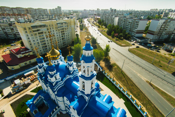 Престольные торжества в казанском храме в честь благоверного князя Александра Невского возглавил митрополит Феофан