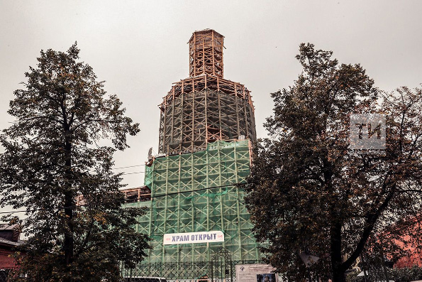Представители партии «Единая Россия» ознакомились с ходом реставрации Петропавловского собора Казани