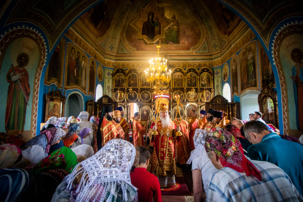 Престольный праздник в Борисоглебском храме Казани возглавил митрополит Феофан