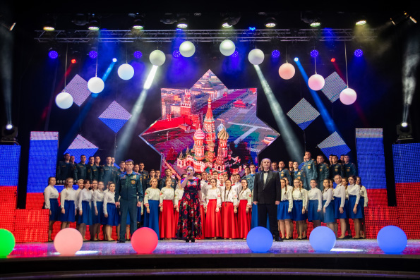Митрополит Феофан посетил гала-концерт XXI Фестиваля «Свет Вифлеемской звезды» в Зеленодольске