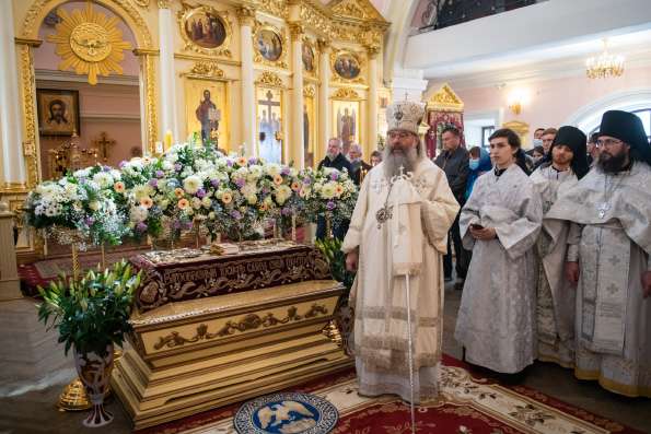 В Великую Субботу митрополит Кирилл совершил Литургию в Богородицком монастыре Казани