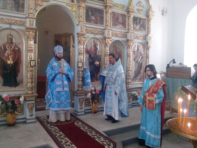 Епископ Мефодий посетил с. Русский Акташ (фото)