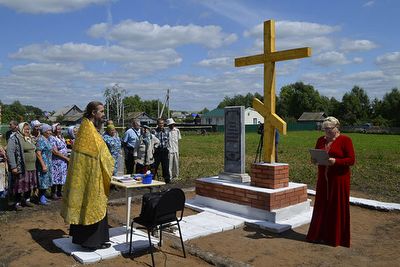 В Нурлатском районе на месте двух разрушенных храмов установлены поклонные кресты