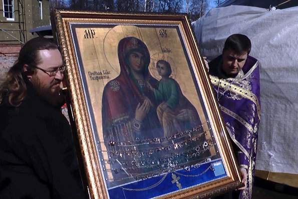Чудотворную икону привезли в один из храмов Зеленодольска