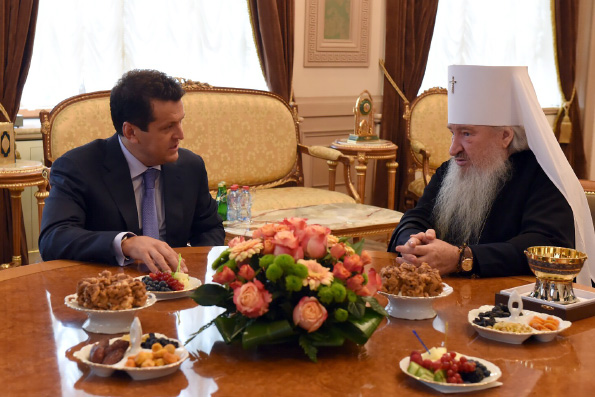 Митрополит Феофан встретился с мэром Казани Ильсуром Метшиным