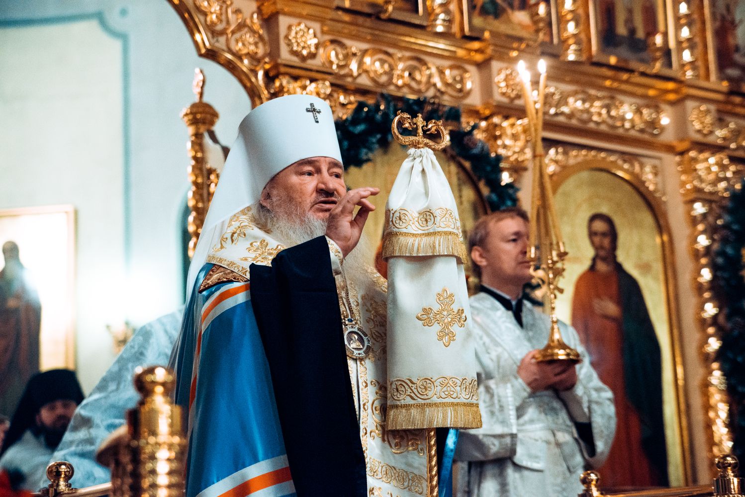 Митрополит Феофан совершил всенощное бдение в канун Крещения Господня