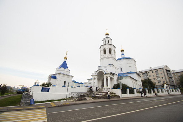 Богородице-Рождественский храм Казани отметил свое престольное торжество