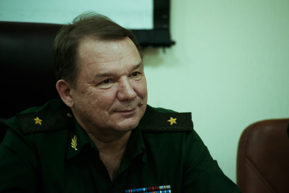 Поздравление митрополита Феофана военному комиссару Республики Татарстан с Днем сотрудников военных комиссариатов