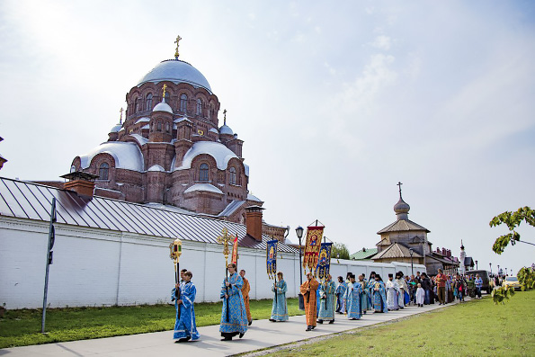 В праздник Успения Богородицы митрополит Феофан совершит богослужения в монастырях Казанской епархии