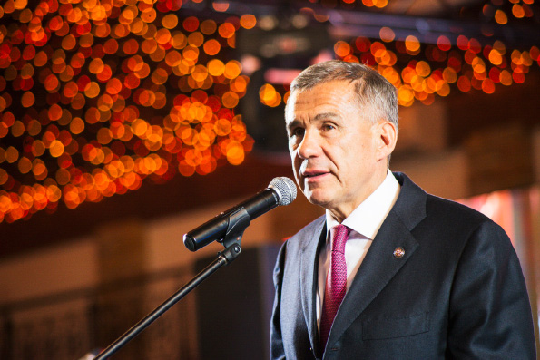 Поздравление главы Татарстанской митрополии Президенту Республики Татарстан Р.Н. Минниханову с праздником Ураза-байрам