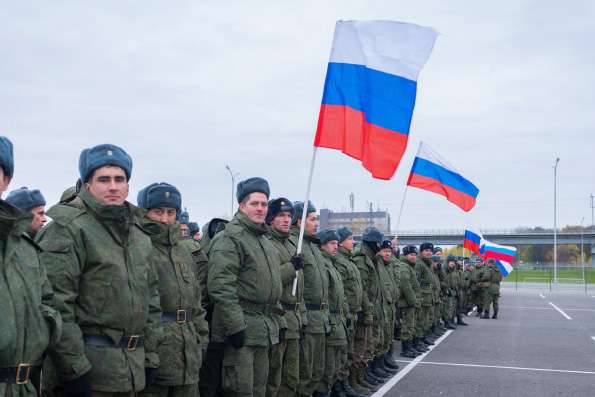 Священнослужители Казанской епархии приняли участие в проводах первого эшелона мобилизованных татарстанцев