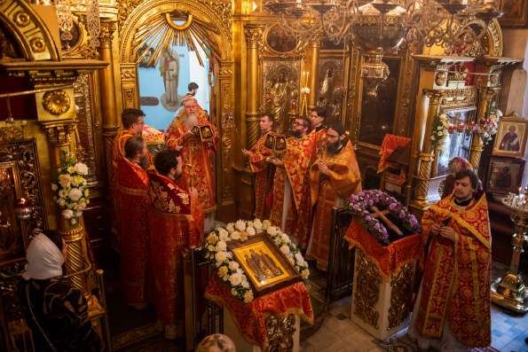 Храм Ярославских чудотворцев города Казани отметил престольный праздник