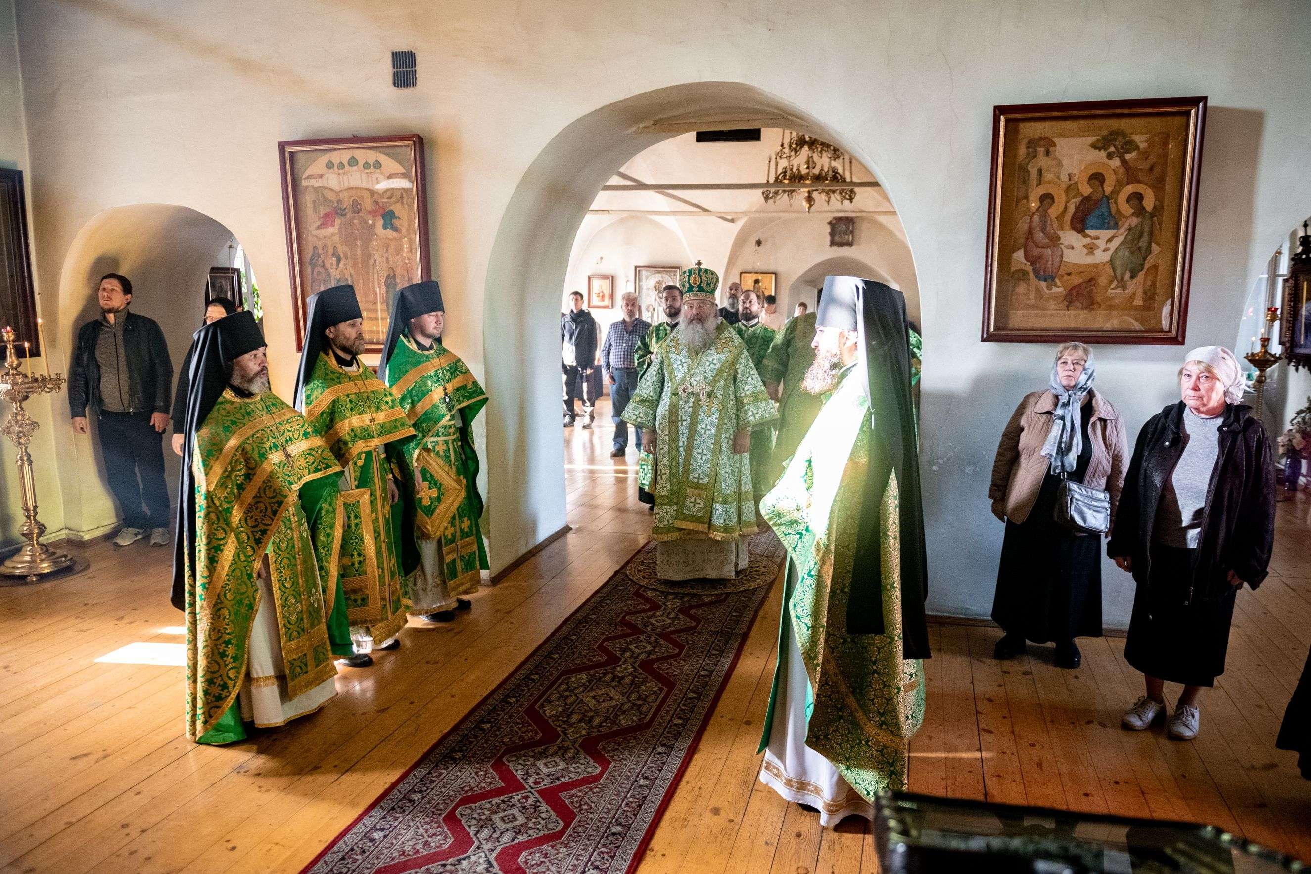 В праздник Зачатия пророка Иоанна Предтечи митрополит Кирилл совершил Литургию в Иоанно-Предтеченском монастыре города Казани