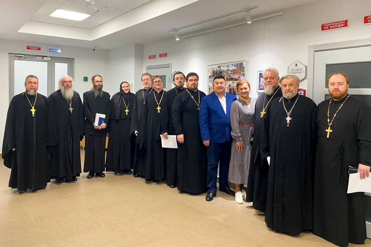 В Исполкоме Казани состоялось совещание, посвящённое формированию архивных фондов православных храмов