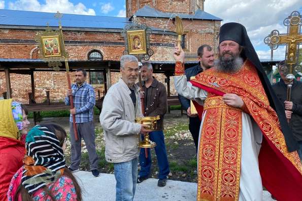 Центр социальной помощи «Благовещение» реализует программу «Три шага к выздоровлению»