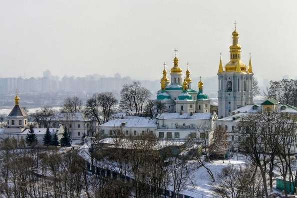 Митрополит Запорожский Лука объявил голодовку в поддержку братии Киево-Печерской лавры