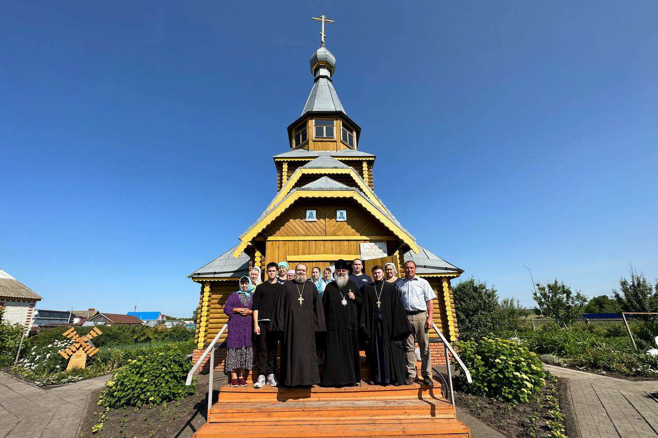 Митрополит Кирилл посетил храмы Буинского благочиния