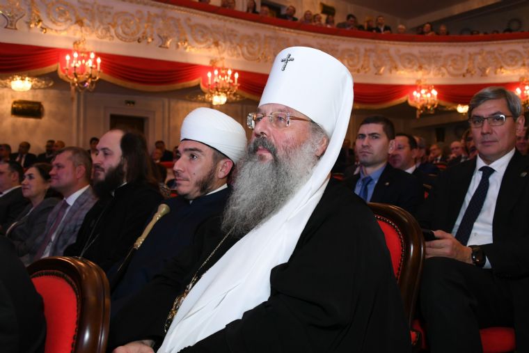 Митрополит Кирилл посетил торжественное мероприятие, посвященное 220-летию Казанского федерального университета