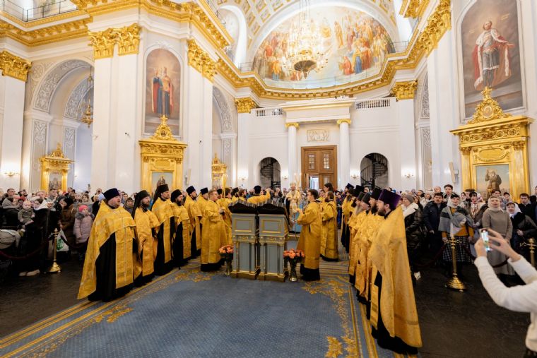 Митрополит Кирилл совершил молебен на новолетие в Казанском соборе