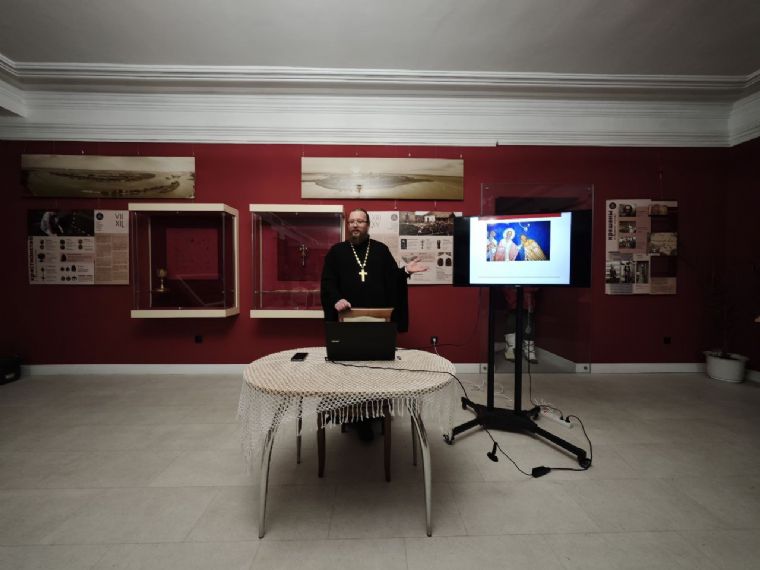 В рамках благотворительной акции «Путь добра – от святителя Николая к святителю Спиридону» в Музее Казанской епархии прошла просветительская лекция