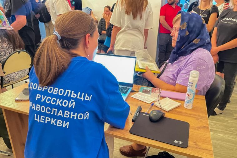 Синодальный отдел по церковной благотворительности приглашает добровольцев помочь пострадавшим жителям Курска и Донбасса