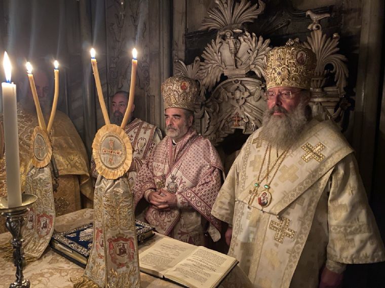 Митрополит Кирилл совершил Литургию на Гробе Господнем в Иерусалиме