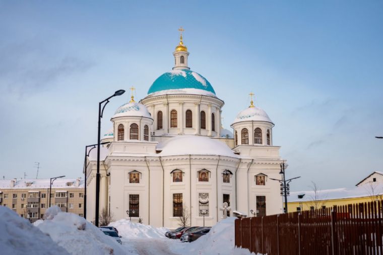 В Казанском соборе совершена панихида по павшим воинам