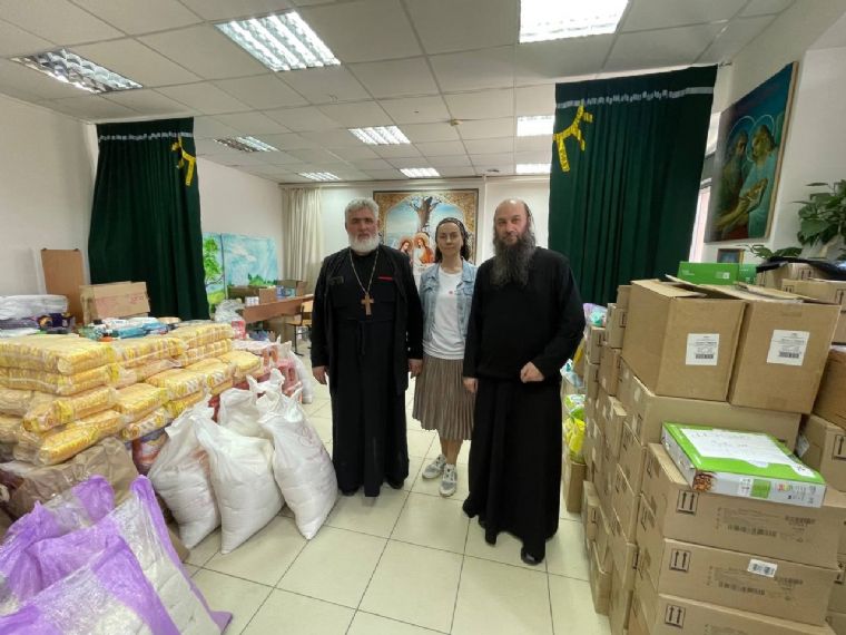 Собранная в Казанской епархии помощь передана пострадавшим от наводнения жителям Оренбургской области