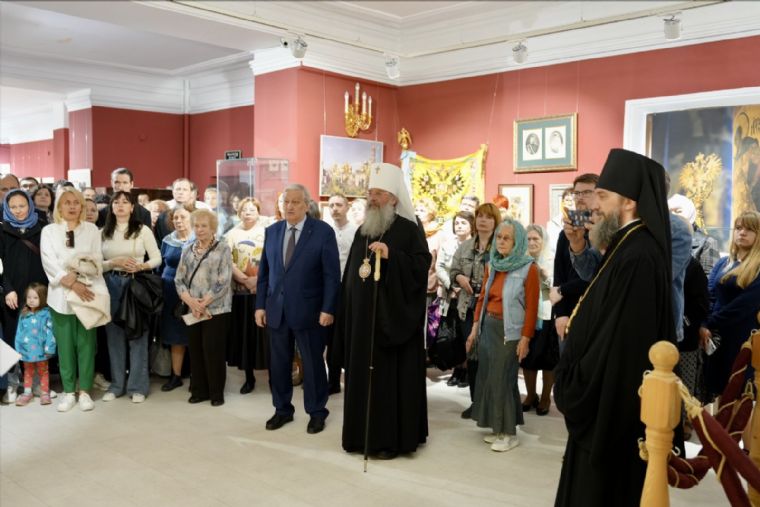 В Музее Казанской епархии открылась выставка «Царственная святость: Российский император Николай II и его семья»