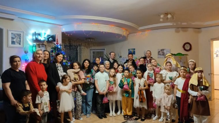 В святочные дни приходы Казанской епархии и епархиальные отделы организуют благотворительные праздники для детей и взрослых